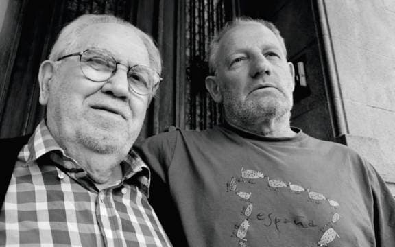 Poster de Tata Cedron y Rafa Urretabizkaya / Naides es mas que naides